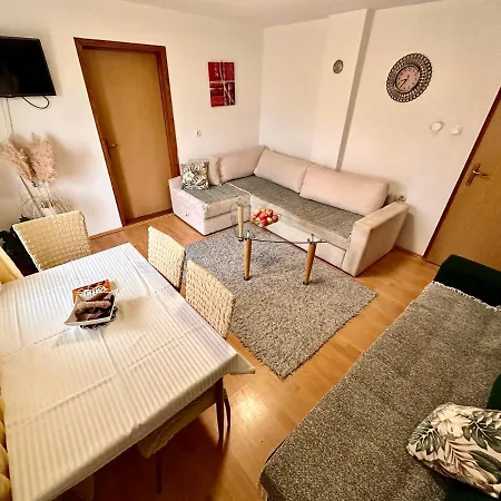 Apartman Bloom House *